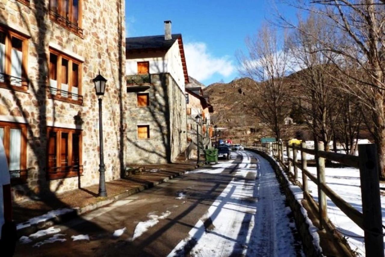 Escuadros Apartment Benasque Exterior foto